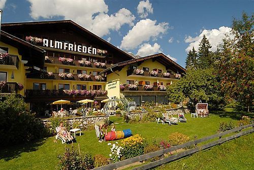 Almfrieden Hotel & Romantikchalet Ramsau am Dachstein Exterior foto